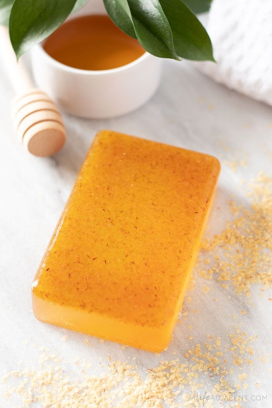Buzzin’ Honey Body Soap Bar